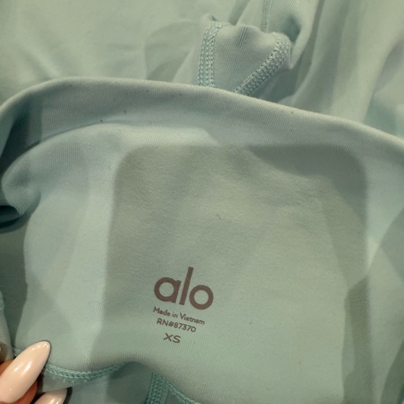 ALO Yoga Sky Blue Workout Set - Picture 7 of 8